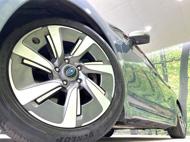 �y����17�C���`�A���~�z�C�[���z�O�ςɃ}�b�`���������A���~�z�C�[���𑕒����Ă���܂��B�e��ЊO�A���~�z�C�[����A�X�^�b�h���X�^�C�����戵�����Ă���܂��B���񂲑��k����������