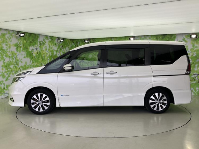 セレナ2.0 ハイウェイスター Vセレクション