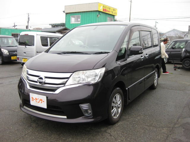 セレナ2.0 ハイウェイスター 4WD