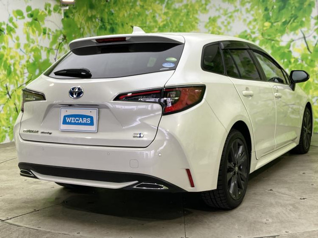 カローラツーリング1.8 ハイブリッド W×B