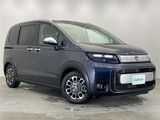 フリード1.5 e:HEV クロスター