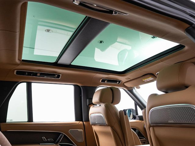 レンジローバーオートバイオグラフィ 3.0L D300 スタンダードホイールベース ディーゼル 4WD