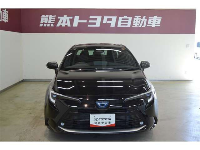 カローラ1.8 ハイブリッド W×B