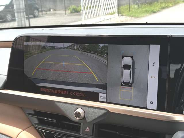 クラウンスポーツ2.5 Z E-Four 4WD