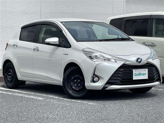 ヴィッツ1.5 ハイブリッド F セーフティ エディション