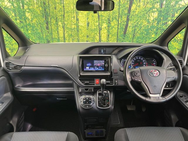 ヴォクシー2.0 ZS