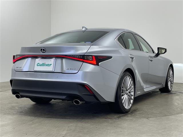 IS300h バージョンL