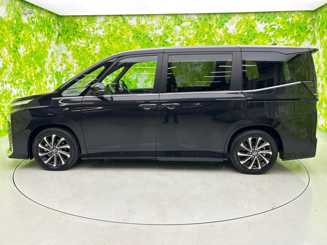 ヴォクシー1.8 ハイブリッド S-Z