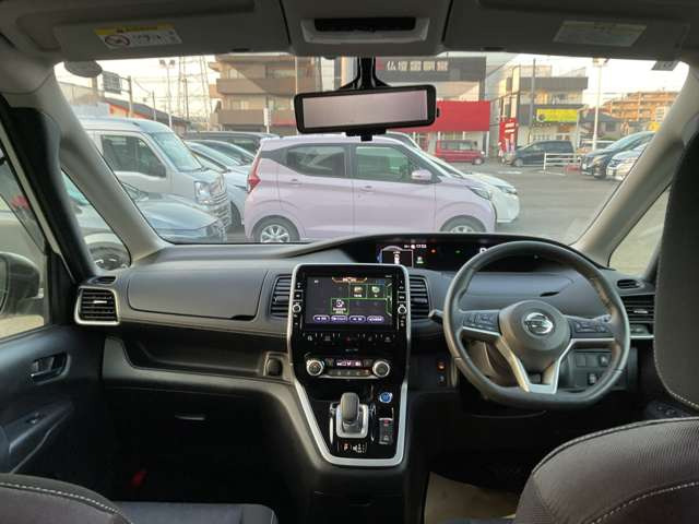 セレナ1.2 e-POWER ハイウェイスターV