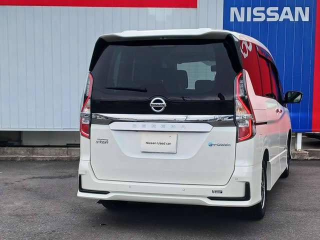 セレナ1.2 e-POWER ハイウェイスターV