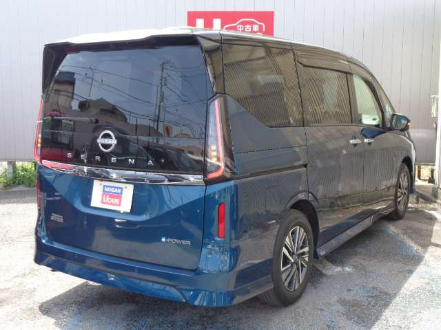 セレナ1.4 e-POWER ハイウェイスターV