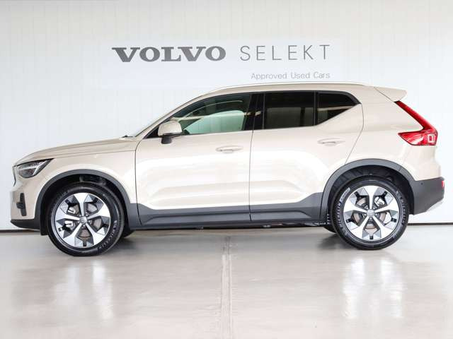 XC40ウルトラ B4 AWD 4WD