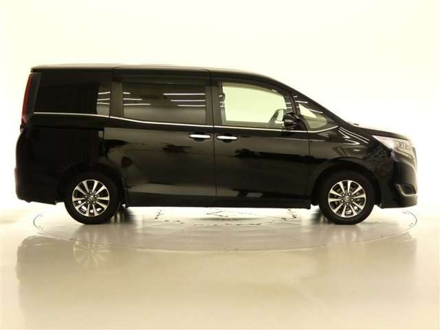 エスクァイア2.0 Gi プレミアムパッケージ ブラックテイラード