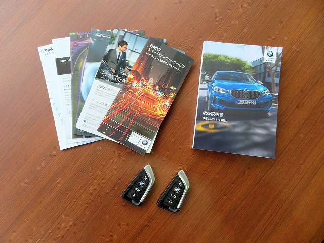 1シリーズM135i xドライブ 4WD