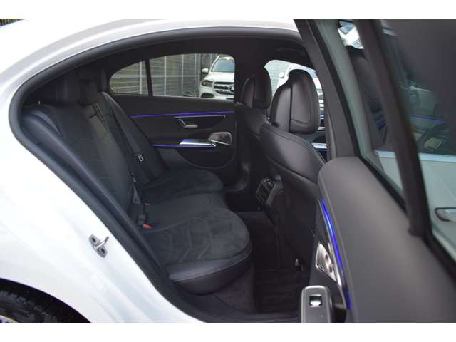 EクラスE220d AMGラインパッケージ (ISG)