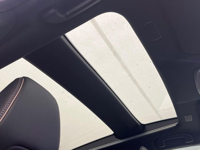 クラウンスポーツ2.5 Z E-Four 4WD