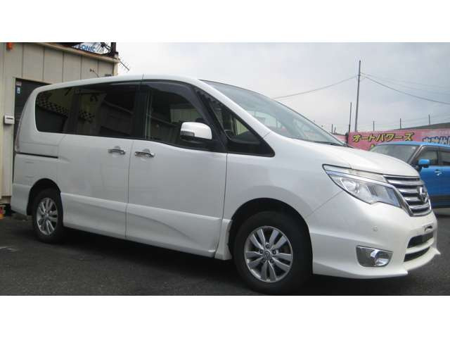 セレナ2.0 ハイウェイスター Vセレクション+Safety アドバンスドセーフティパッケージ