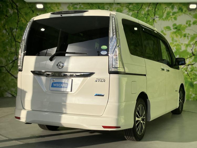 セレナ2.0 ハイウェイスター Vセレクション+Safety S-HYBRID