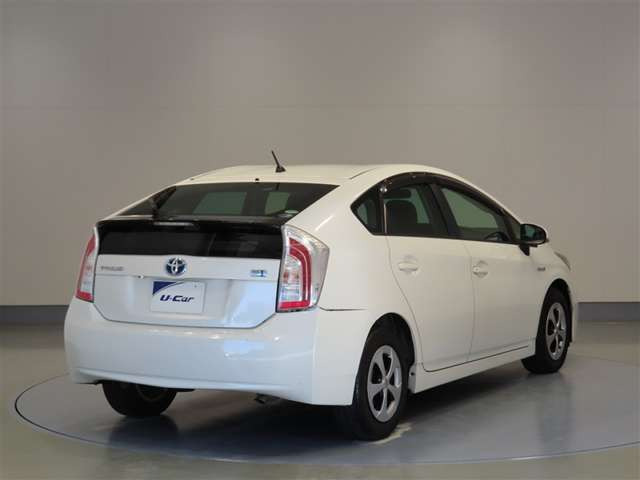プリウス1.8 S