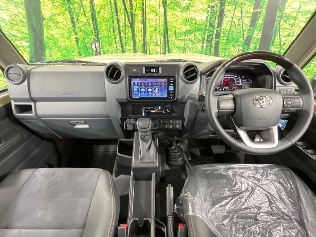 ランドクルーザー702.8 AX ディーゼル 4WD