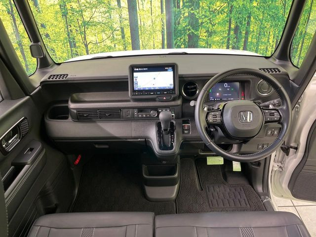 N-BOXカスタムターボ コーディネートスタイル モノトーン