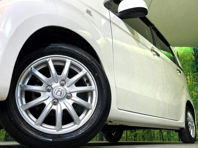 �y14�C���`�A���~�z�C�[���z�O�ςɃ}�b�`�����A���~�z�C�[���𑕒����Ă���܂��B�e��A���~�z�C�[����A�X�^�b�h���X�^�C�����戵�����Ă���܂��B���񂲑��k����������