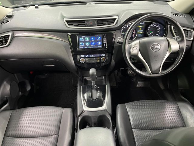 エクストレイル2.0 20X エマージェンシーブレーキパッケージ