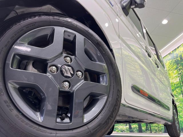 �y����14�C���`�A���~�z�C�[���z�O�ςɃ}�b�`���������A���~�z�C�[���𑕒����Ă���܂��B�e��ЊO�A���~�z�C�[����A�X�^�b�h���X�^�C�����戵�����Ă���܂��B���񂲑��k����������