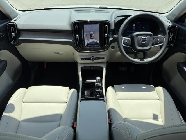 XC40アルティメット B4 AWD 4WD