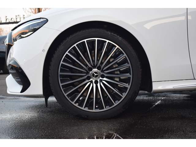 EクラスE220d AMGラインパッケージ (ISG)