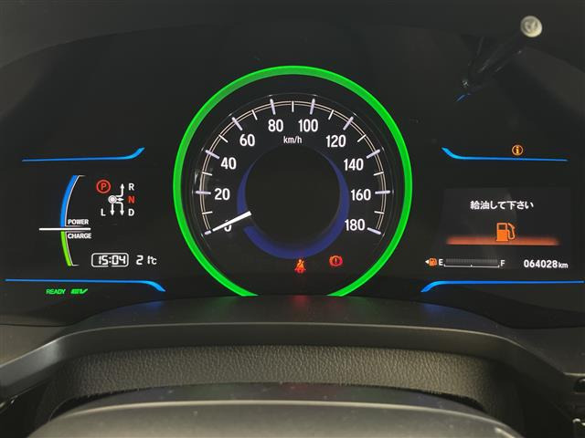 シャトル1.5 ハイブリッド Z