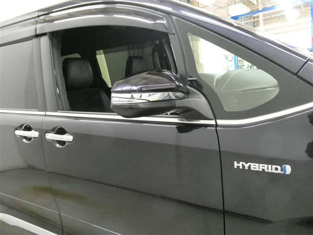 エスクァイアハイブリッド1.8 Gi プレミアムパッケージ ブラックテイラード