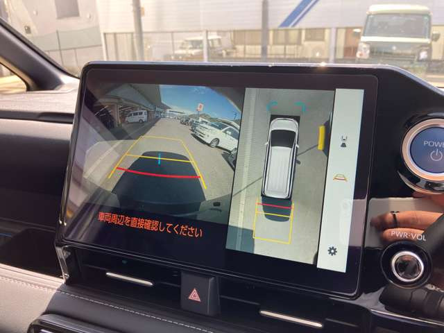 ���p�m���~�b�N�r���[���j�^�[���N���}��^�ォ�猩���낵�Ă��邩�̂悤�ȉf���ɂ���ĎԌɓ����c�񒓎ԂȂǂ̒��Ԏ��Ɏ��Ԃƒ��Ԉʒu�̊֌W���ЂƖڂŊm�F�ł��X���[�X�Ȓ��Ԃ��T�|�[�g���܂�!