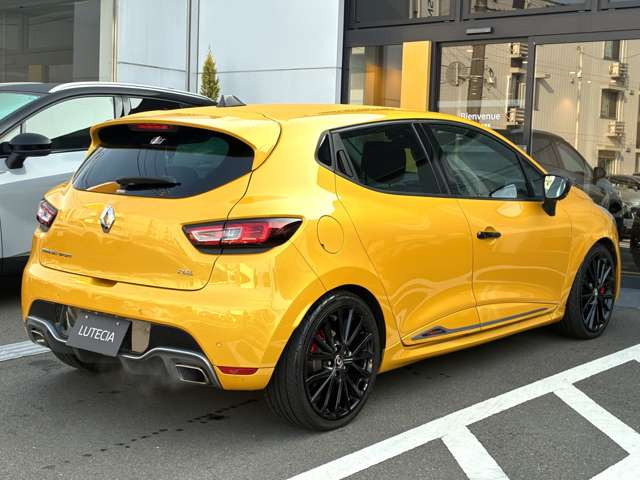 ルーテシアスポール トロフィー