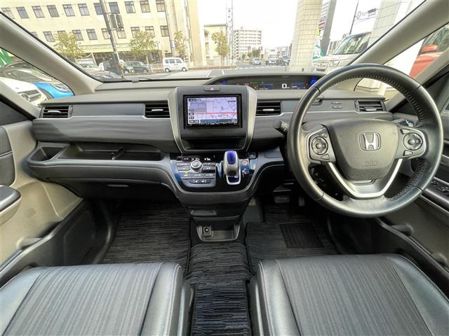 フリード+1.5 ハイブリッド EX