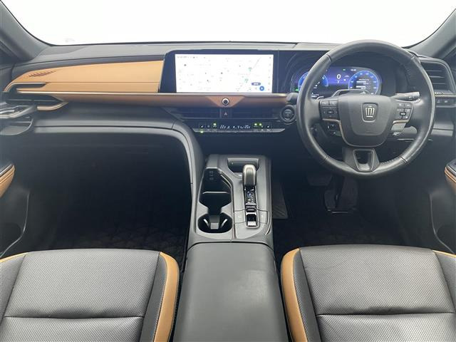 クラウンクロスオーバー2.4 RS アドバンスト E-Four advanced 4WD