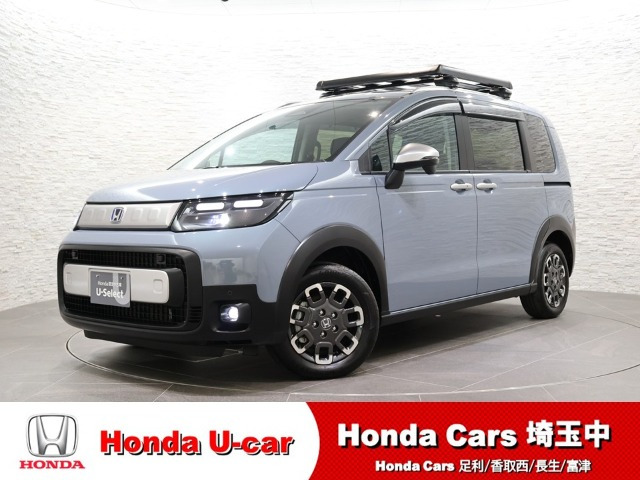 フリード1.5 e:HEV クロスター 4WD