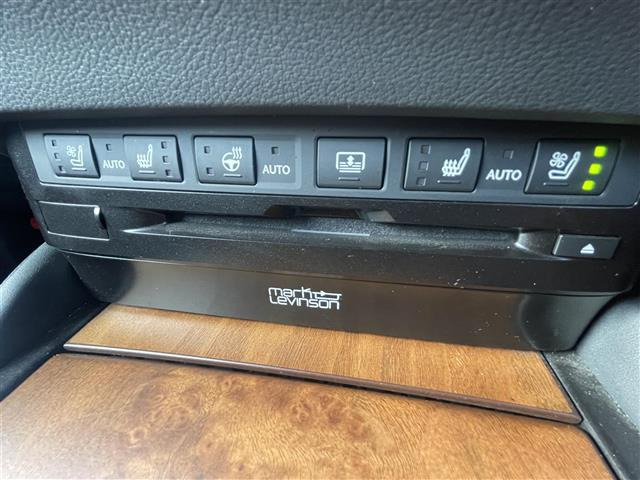 ES300h バージョンL