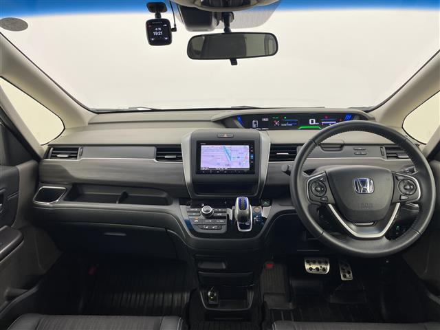 フリード+1.5 ハイブリッド EX