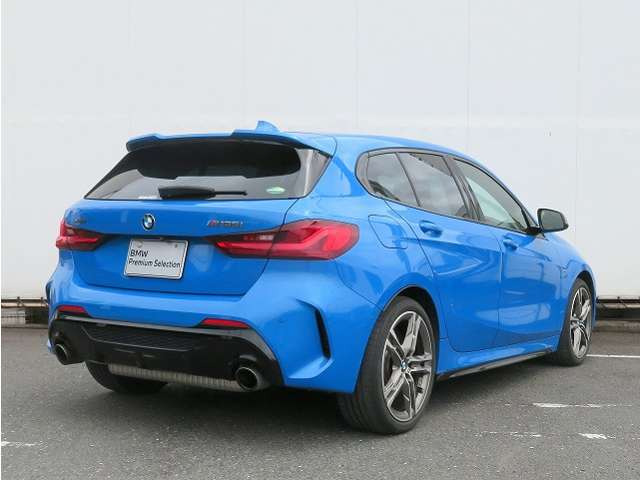 1シリーズM135i xドライブ 4WD