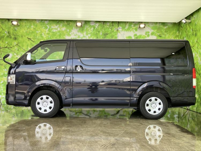 ハイエースバン