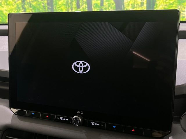 �y12.9�C���` �f�B�X�v���C�I�[�f�B�I�z���ʂ̃f�B�X�v���C��AppleCarPlay��AndroidAuto�����p�\�B�傫�ȉ�ʂŃX�}�z�i�r�A�v���������p���������܂���