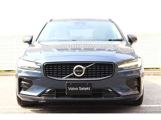 V60アルティメット B4 ダーク エディション