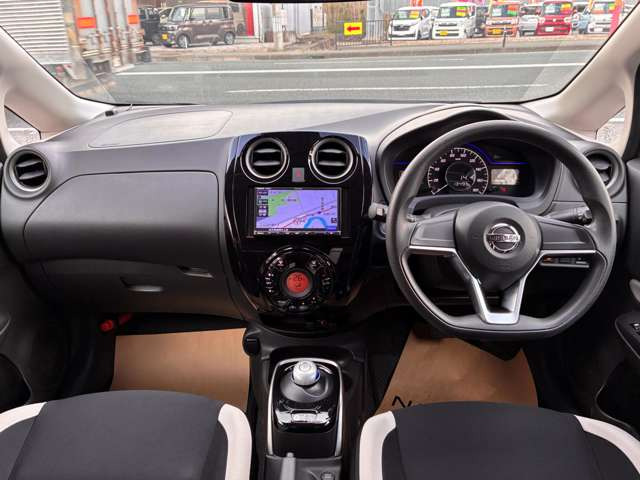 ノート1.2 e-POWER X FOUR 4WD