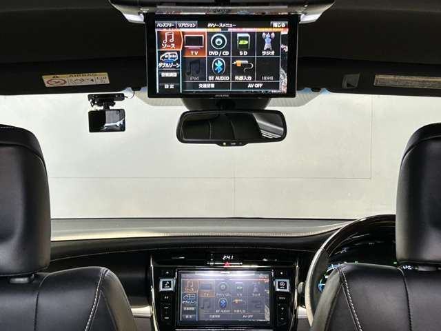 ハリアー2.5 ハイブリッド E-Four プレミアム 4WD