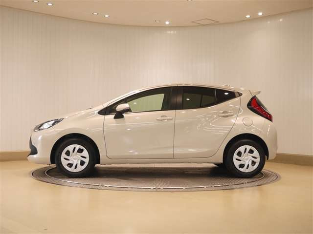 アクア1.5 X E-Four 4WD