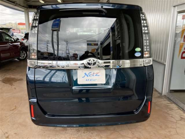 ヴォクシー2.0 V 4WD