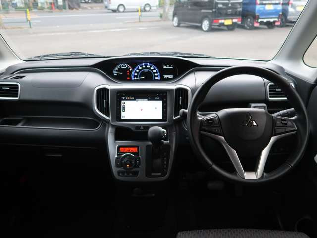 デリカD:21.2 ハイブリッド MZ ナビパッケージ