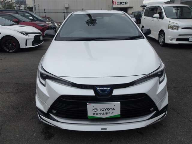 カローラツーリング1.8 ハイブリッド W×B