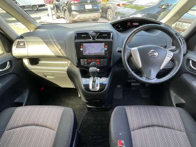 セレナ2.0 ハイウェイスターG S-HYBRID アドバンスドセーフティパッケージ